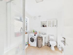 Bathroom 2a- click for photo gallery